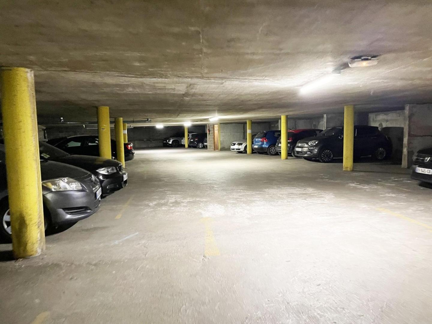 Апартаменты L'Horizon - Entree Independante - Parking Шартр Экстерьер фото